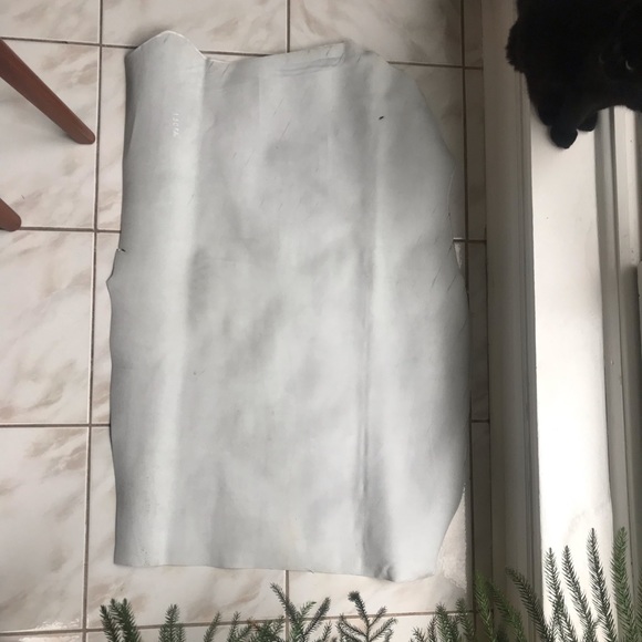 Large Piece of Leather - Picture 9 of 13